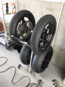 夢占いでバイクの夢の意味は 二人乗り 乗る 事故 坂道等 運気アップしてハッピーを引き寄せる開運ブログ